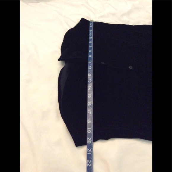 Pretty JNY Black Velvet Short Sleeve Blouse Size 8 - Picture 12 of 13